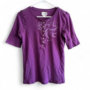 American Eagle Outfitters Purple Graphic Tee Button Up Women’s XL